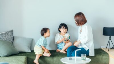 大人同士の養子縁組とは？その手続きから注意点まで徹底解説