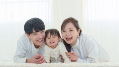 養子縁組と実子の相続: 相続税対策と法定相続分の全てを理解する