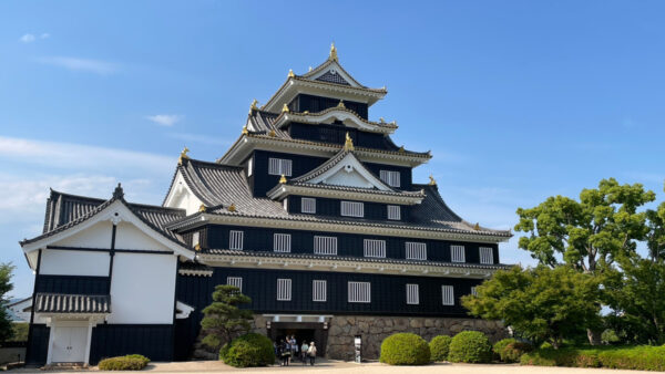 ～岡山城天守閣と周辺施設！オススメ情報♪～